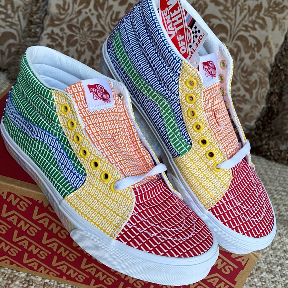 Vans Men’s Sk8-Mid Pride Multi/True White Sneakers - Picture 10 of 16